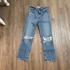 Abercrombie ultra high rise ankle straight 24s.